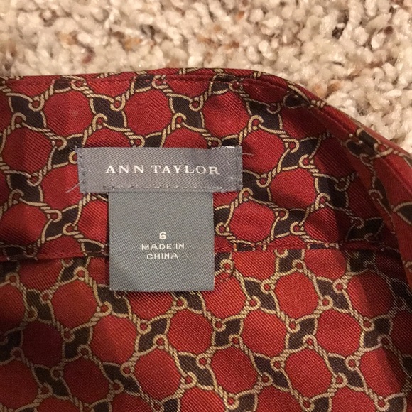 Ann Taylor -Button down Long sleeve blouse -Size 6 - Picture 6 of 13